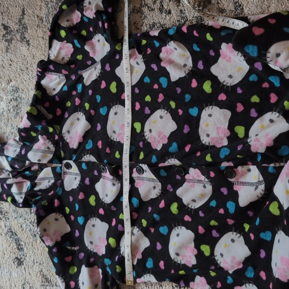 Hello Kitty Junior large onesie hoodie Bow button up with feet like new - Picture 5 of 5